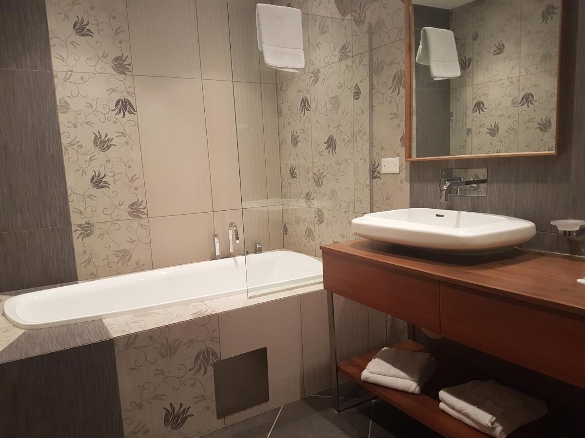 Lambergh Chateau & Hotel Dvorska Vas 外观 照片