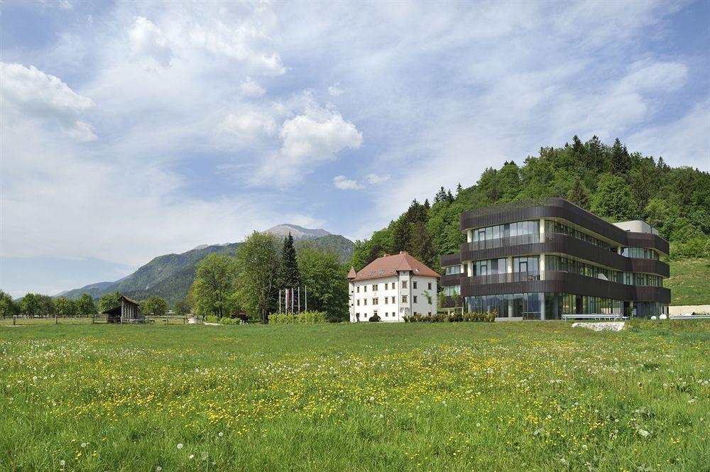 Lambergh Chateau & Hotel Dvorska Vas 外观 照片