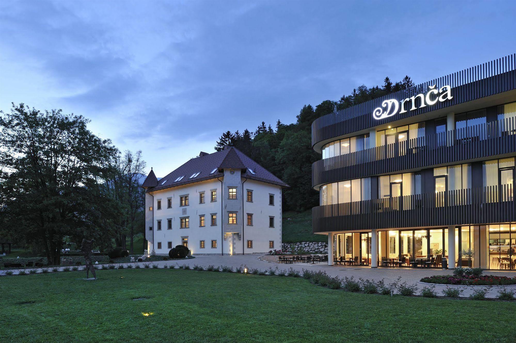 Lambergh Chateau & Hotel Dvorska Vas 外观 照片