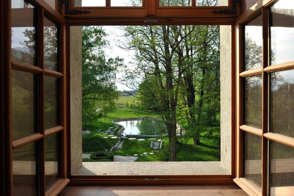 Lambergh Chateau & Hotel Dvorska Vas 外观 照片